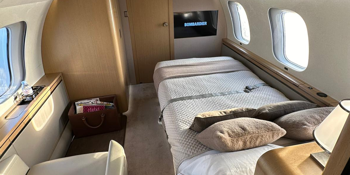 bed private jet